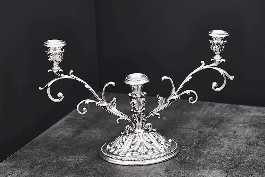 Candelabro barocco argento a tre fiamme con base perlinata Selezione Zanolli