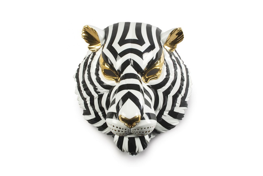 Tiger Mask porcelain black and gold Lladro'