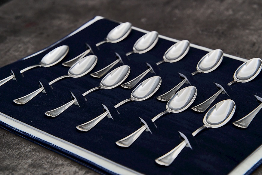 Set cucchiaini argento 12 pezzi con manico perlinato Selezione Zanolli