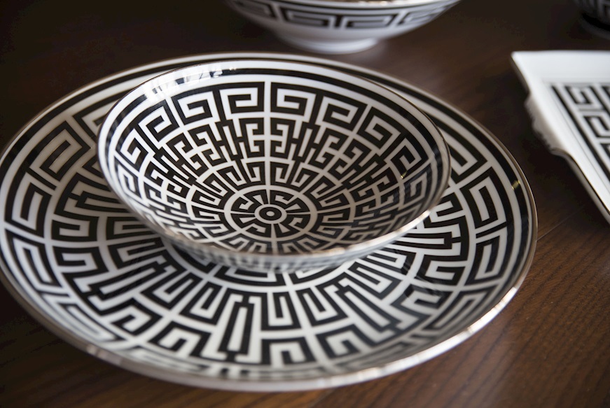 Soup plate Labirinto Nero porcelain Richard Ginori