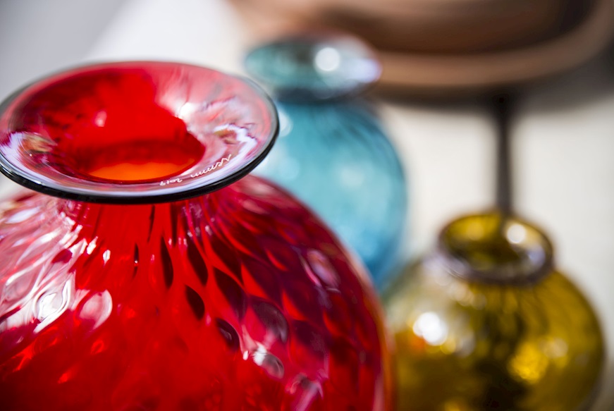 Vase Monofiore Balloton Murano glass red with apple green ring Venini