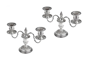 Coppia di candelieri argento Londra (GB) 1889-1890 e 1891-1892