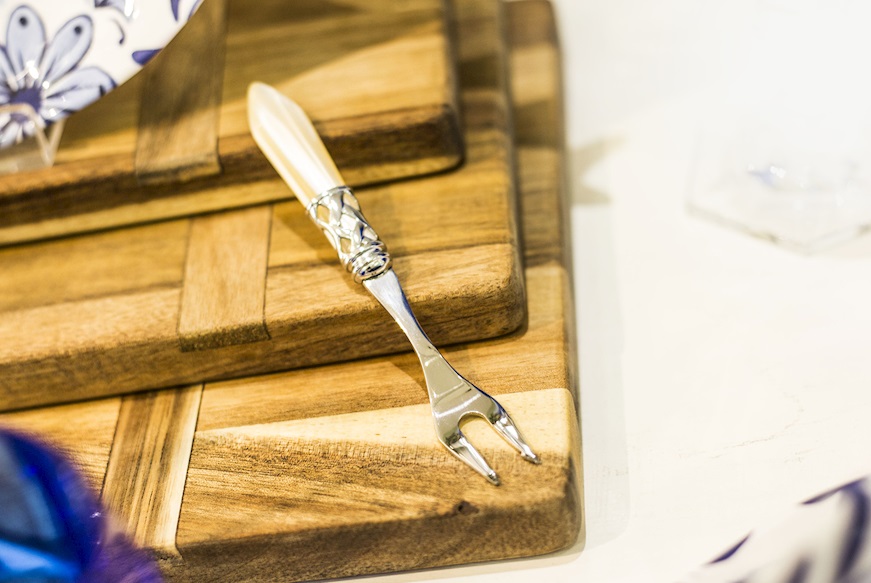 Appetizer fork Aladdin steel ivory with chromed ferrule Bugatti